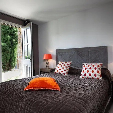 Du Clos Hotel